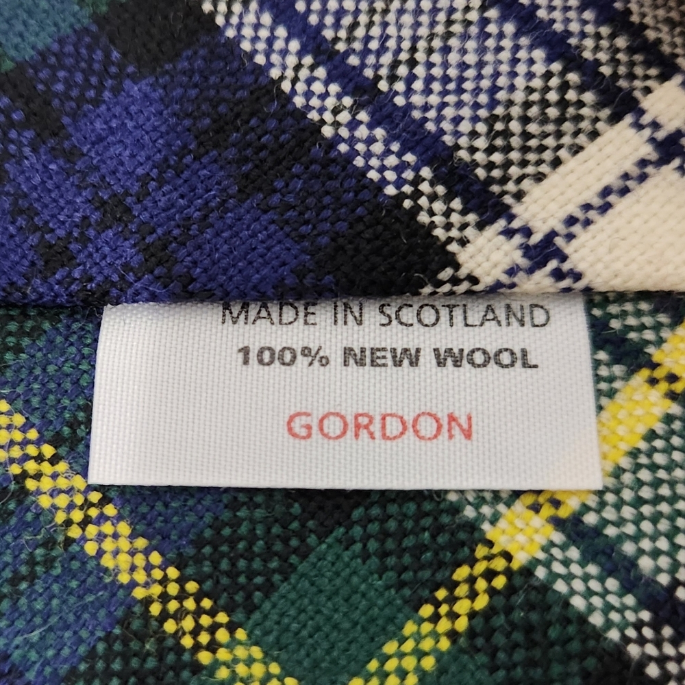 Gordon blue green plaid made in Scotland 100% new wool neck tie - Picture 3 of 3